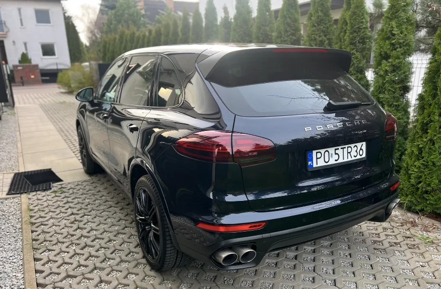 Porsche Cayenne cena 219000 przebieg: 113000, rok produkcji 2016 z Poznań małe 11